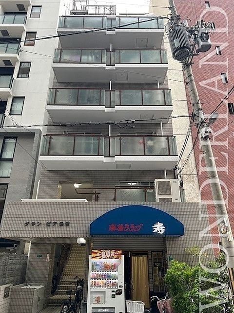 まるで戸建て。自由な2フロア生活。
