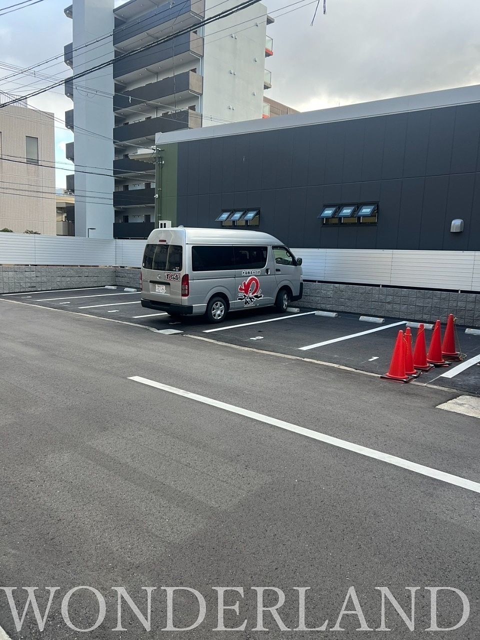 空き予定あり！塩草２丁目の平面駐車場！