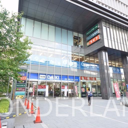 スーパーライフ、ジュンク堂、ダイキ等 ここにくればほとんど欲しい物が揃います